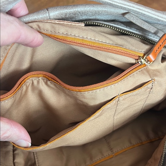 Like new Tan Suede Hobo Shoulder Bag - Picture 10 of 16